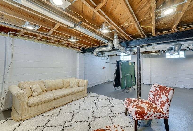 Pet Friendly Southfield House W/ Ping Pong Table!