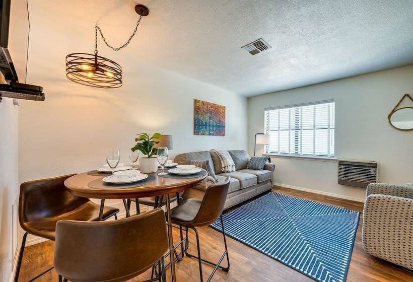 Secluded Broken Bow Escape W/ Fishing Pond & Pier!