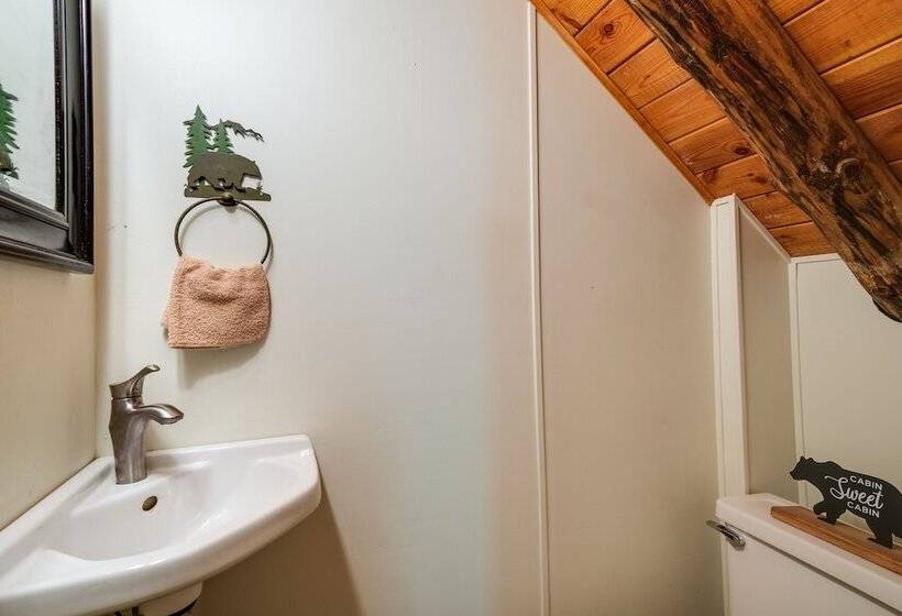 Secluded Meadows Of Dan Cabin W/ Fire Pit!