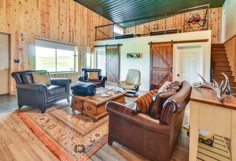 Secluded Nebraska Getaway: 4 Mi To Lake Mcconaughy