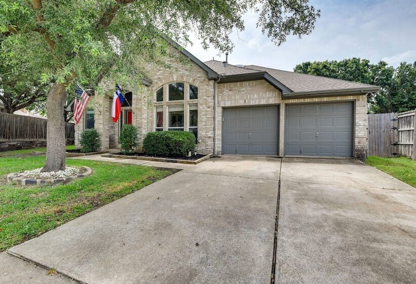 Spacious Flower Mound Home In Central Location!