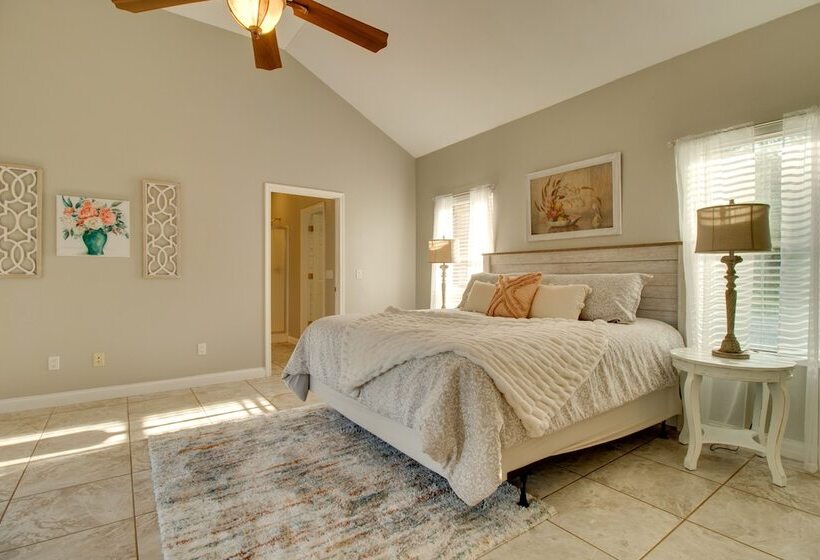 Spacious Home Near Norfork Lake W/ Wraparound Deck