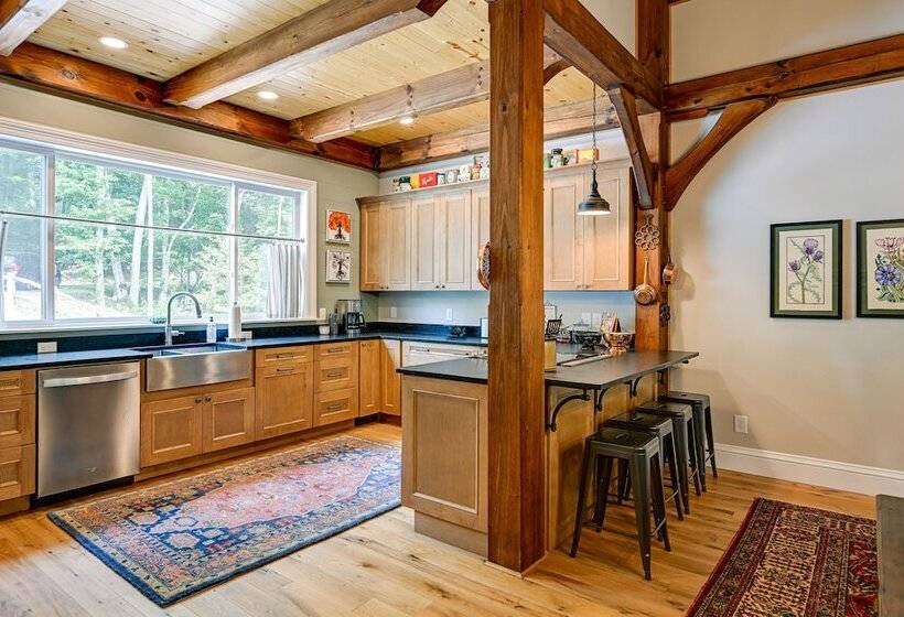 6 Mi To Dtwn Cashiers: Spacious Home W/ Deck