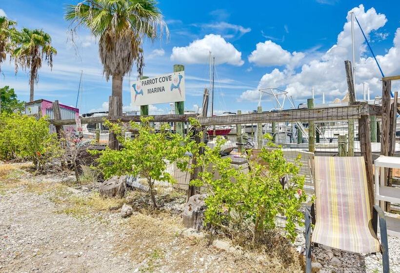 Sunny Bradenton Retreat   Visit Anna Maria Island!