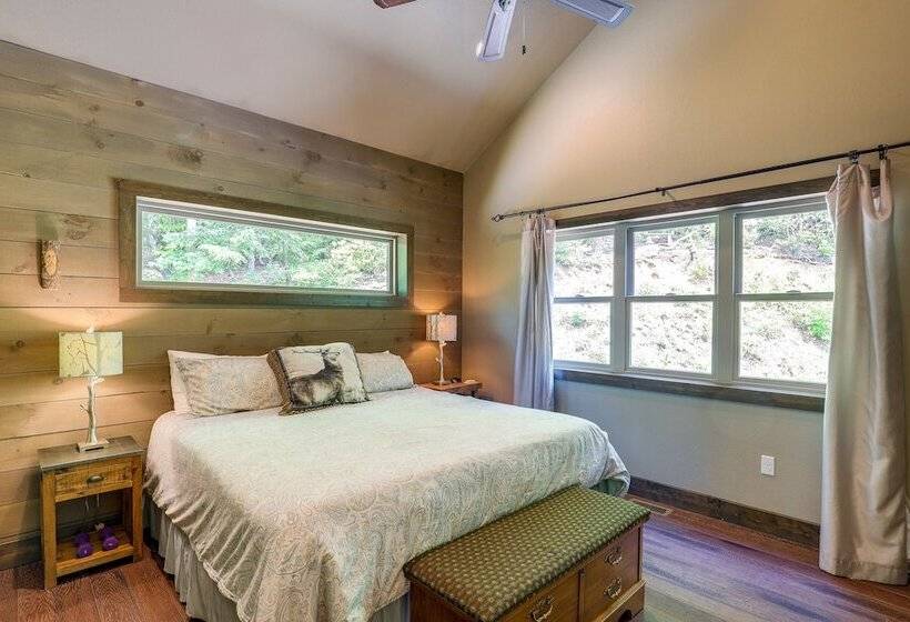 Unique Burnsville Home W/ Mountain Views + Deck!