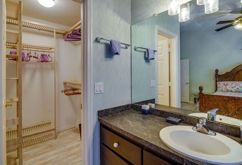 Pet Friendly Sebastian Home: W/ Porch + Lake View!