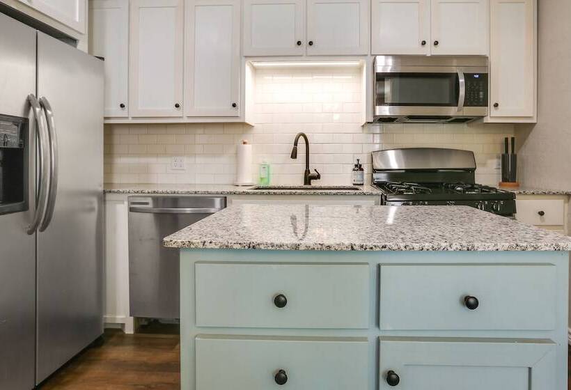 Casino Cottage  Getaway: 4 Mi To Choctaw Casino!