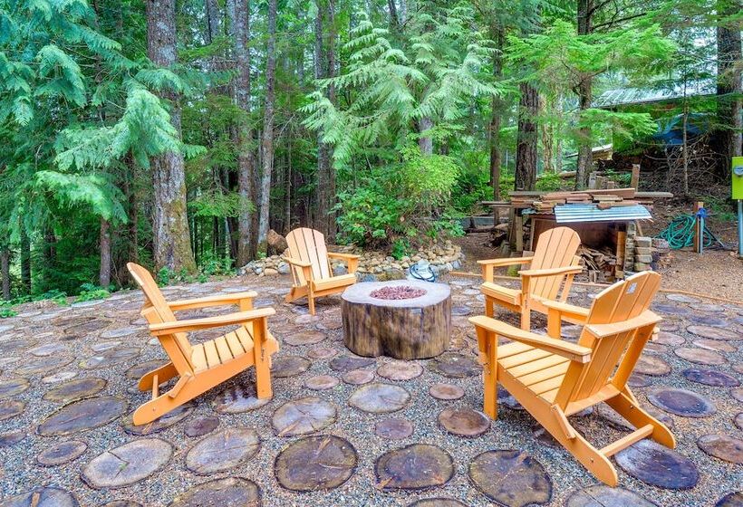 Adorable A Frame Cabin, Steps To Lake Cushman!