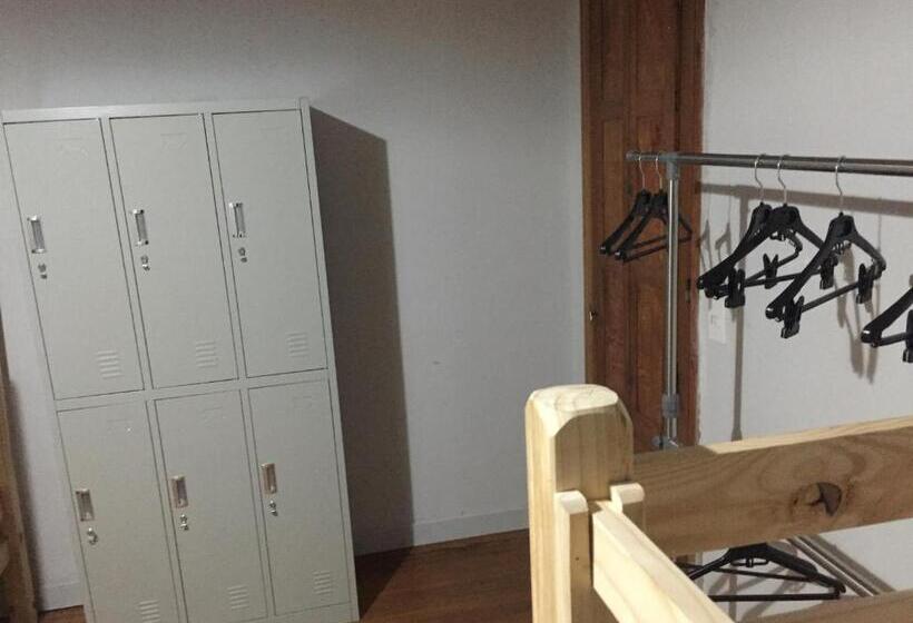 هاستل Ahivá Espacio Temporal