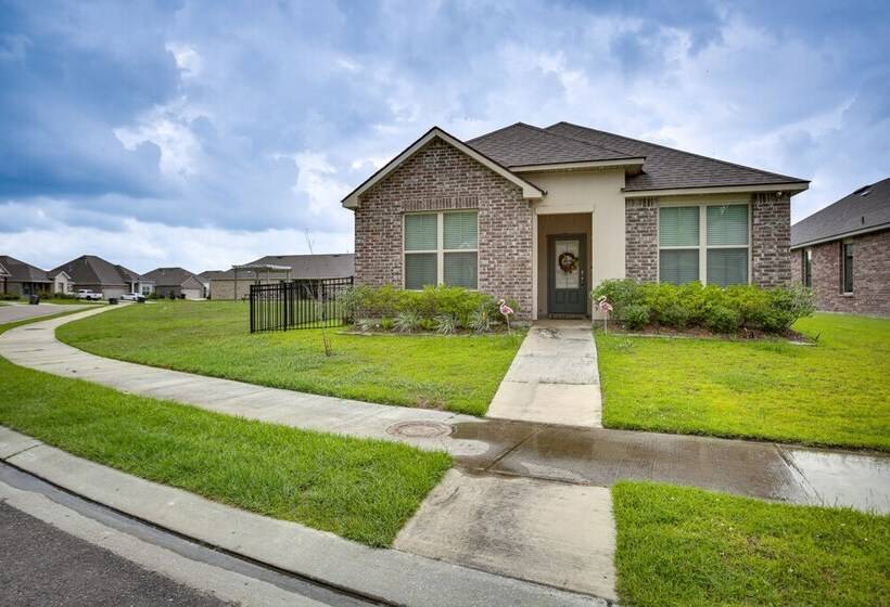 Baton Rouge Vacation Rental: 5 Mi To Lsu!