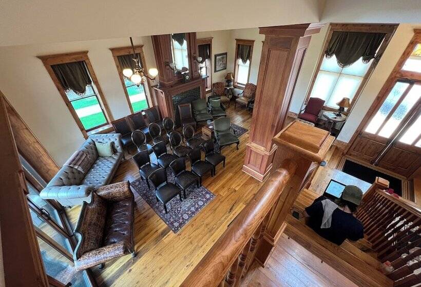 مسافرخانه The Kleemann House