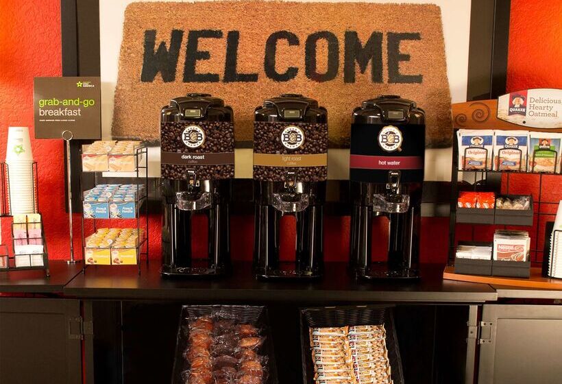 فندق Hometowne Studios By Red Roof Southfield