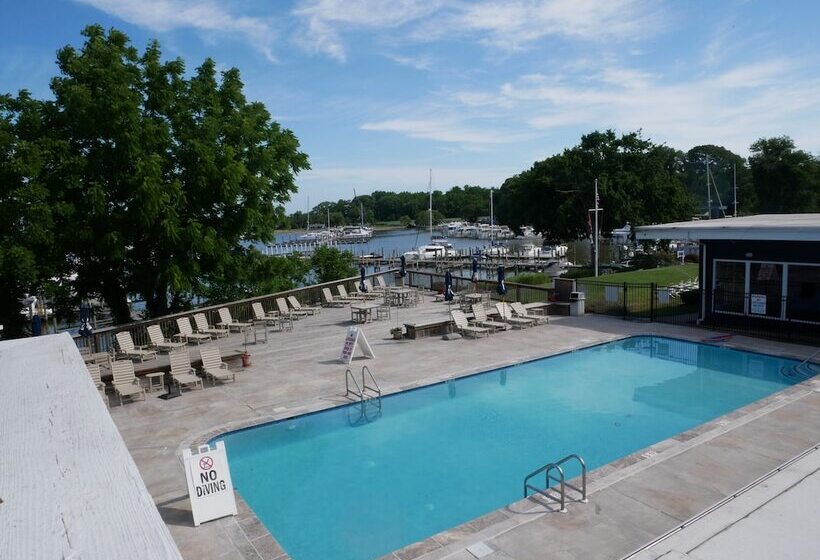 בית מלון כפרי The Lodge At Great Oak Landing