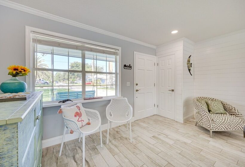 Modern Coastal Home W/ Pool: Mins To Beach & Mayo!