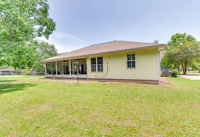 4 Mi To Beach: Navarre Retreat W/ Screened Porch!