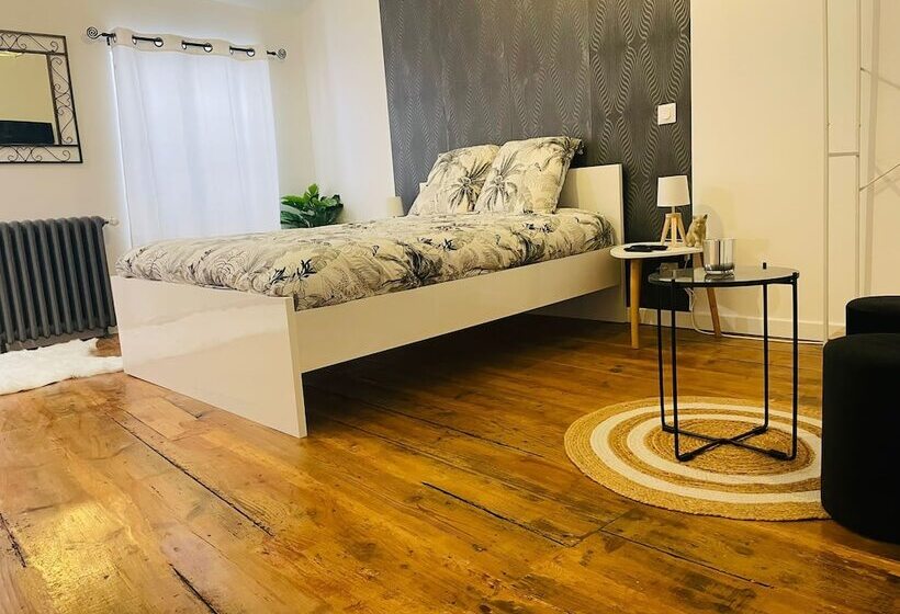 פנסיון 7 Rue Cherche Midi