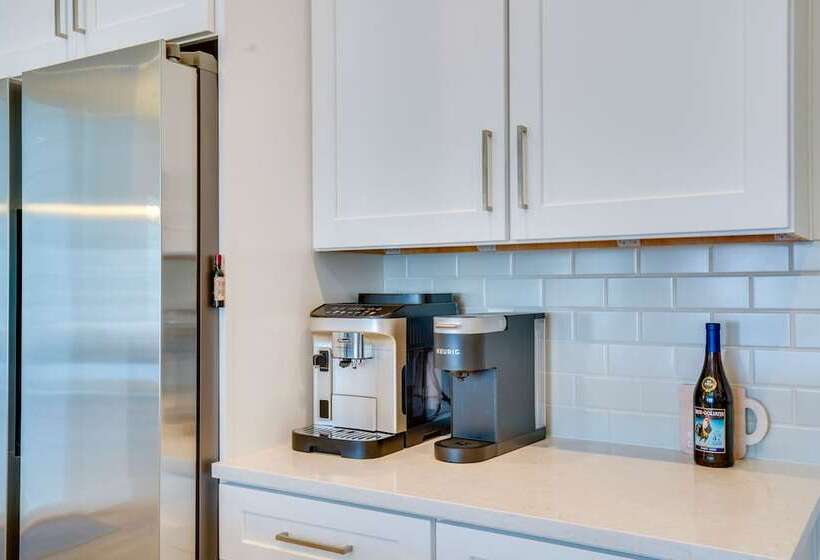 Pet Friendly Utah Abode   Fireplace, Patio & Grill