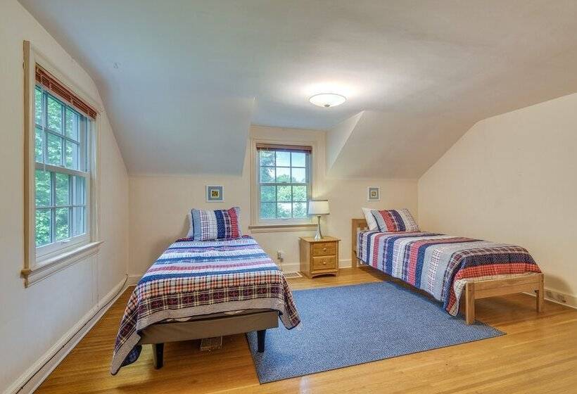 Pittsford Vacation Home: 2 Mi To Historic Village