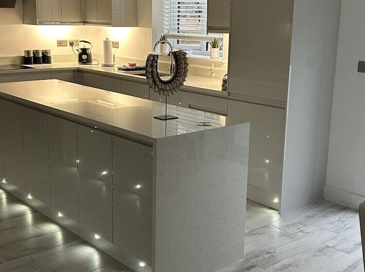 إقامة Impeccable 4 Bed House In Trearddur Bay