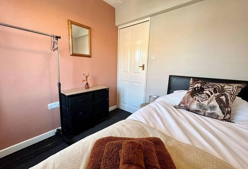 إقامة Jonsib Cottage   A Home Away From Home