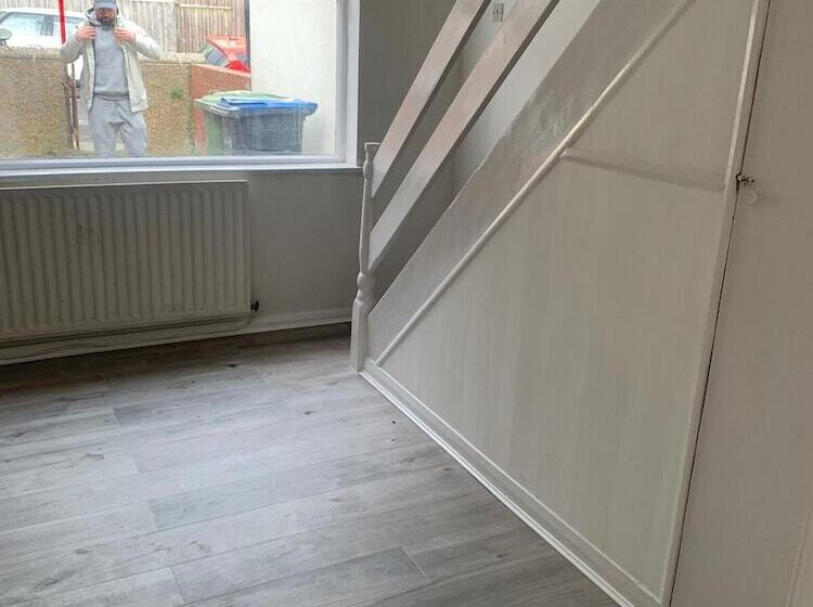 דירת נופש Lovely And Bright 2 Bed House