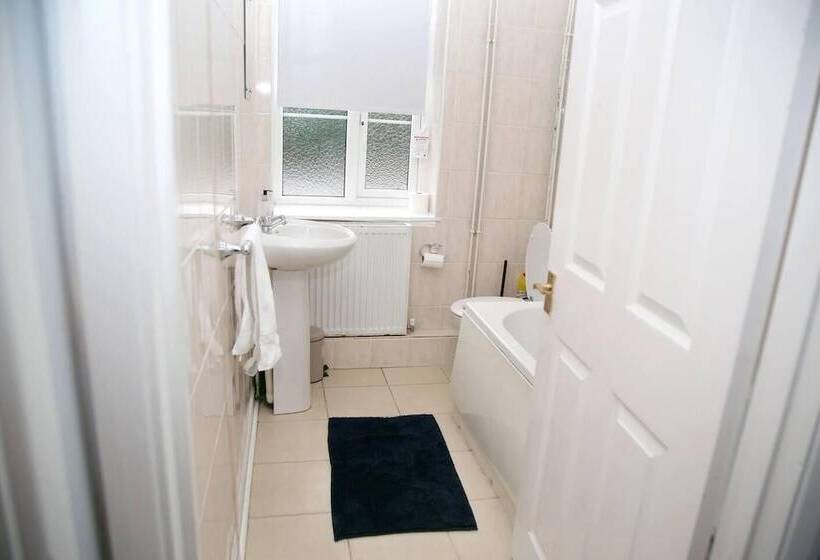 レジデンス Serene Haven 4 Bed House In Norwich