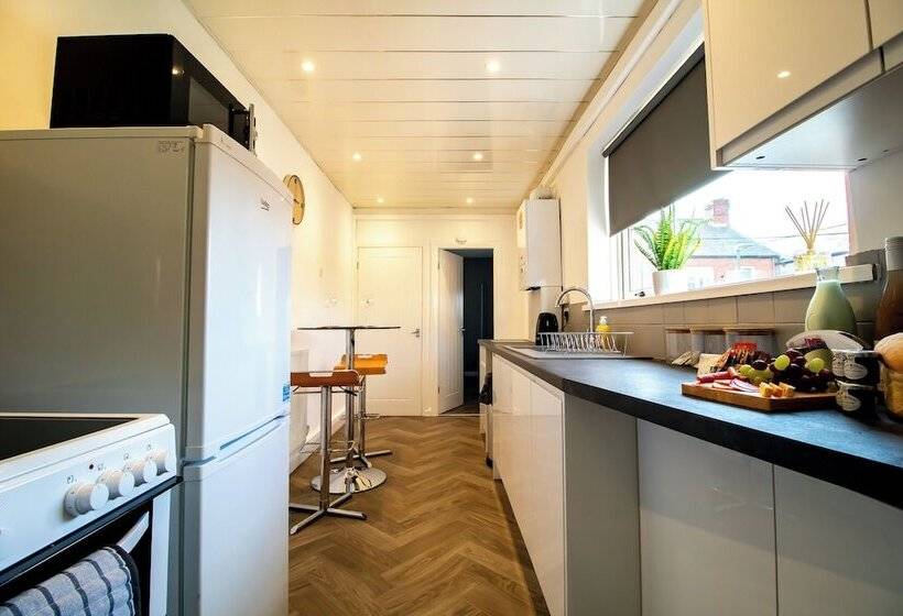 إقامة Stylish 3 Bed Flat In South Shields