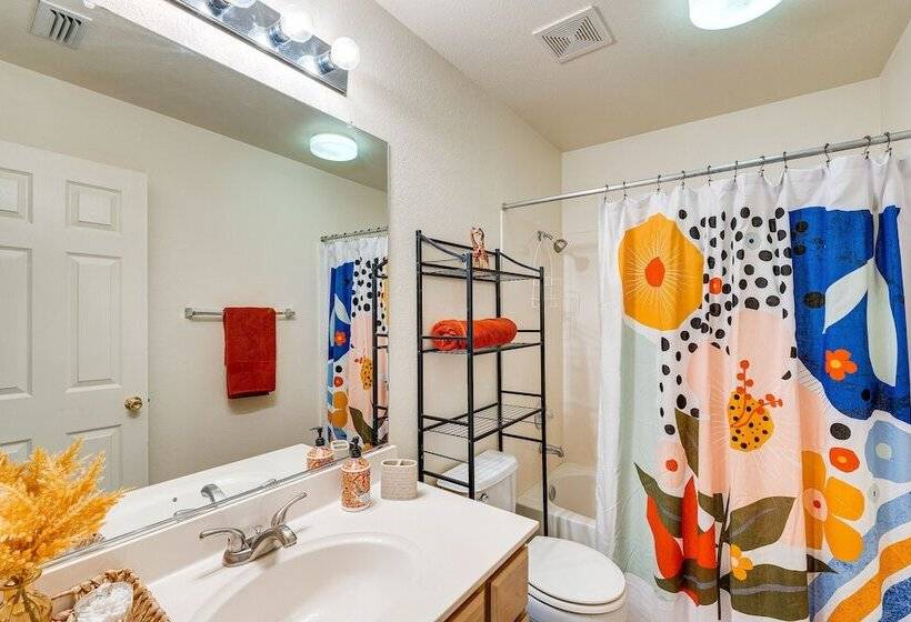 Sacramento Home W/ Fire Pit: 15 Mi To Downtown!