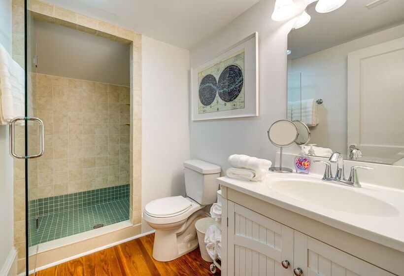 Wilmington Vacation Rental: Close To Riverwalk!