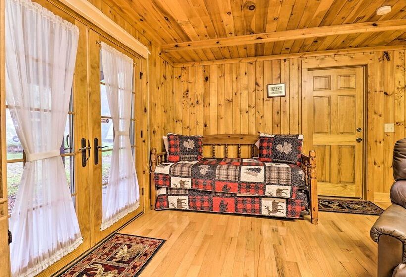 Breathtaking Mountain Views: Cullowhee Cabin!