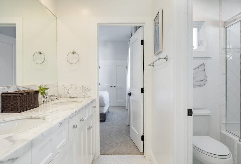 Emerald Cove By Avantstay Mins To Beach & Pier