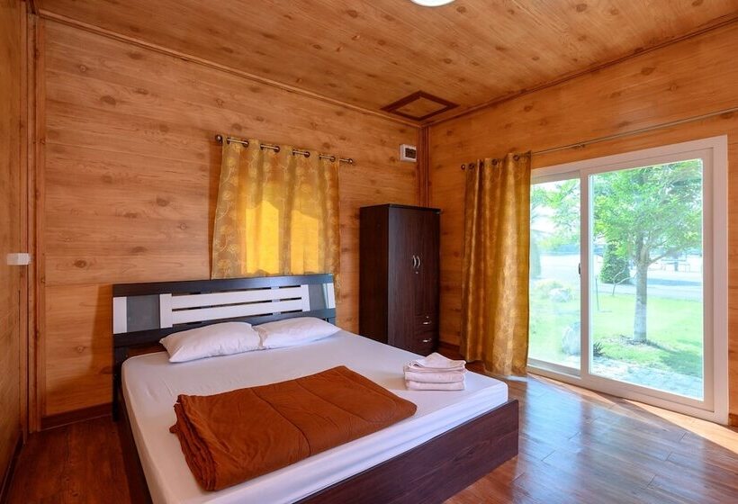 فندق Beung Sampathuan Nakornchaisri Resort