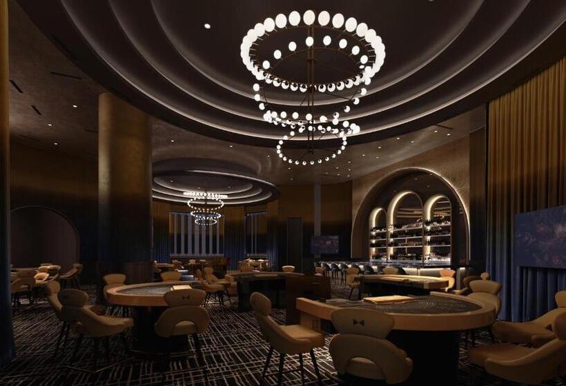 هتل Fontainebleau Las Vegas