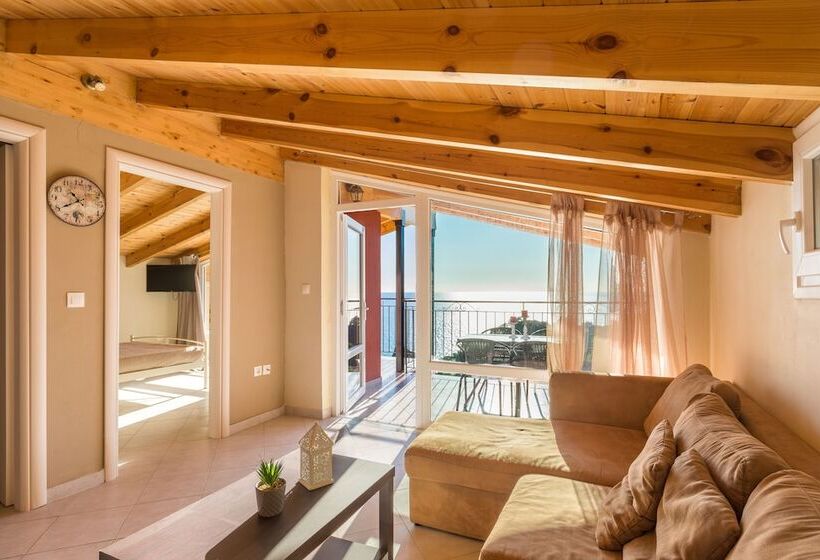 هتل Pelekas Beach Escape By Konnect