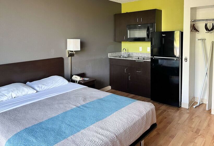 בית מלון כפרי Studio 6 Suites Clarion, Pa