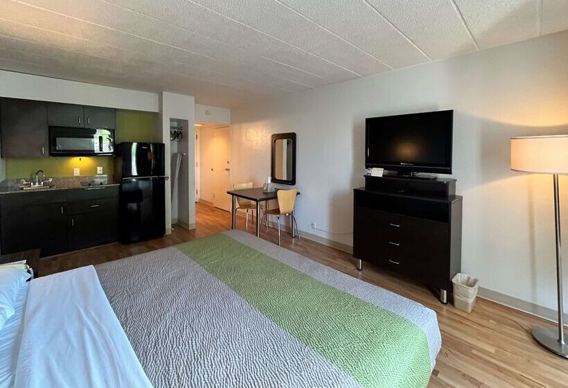 בית מלון כפרי Studio 6 Suites Clarion, Pa