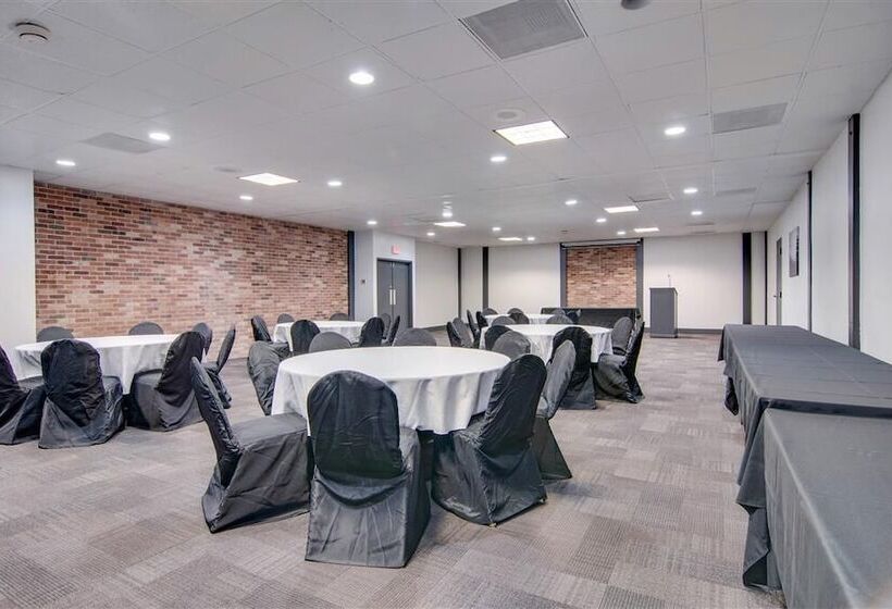 בית מלון כפרי Studio 6 Suites Clarion, Pa