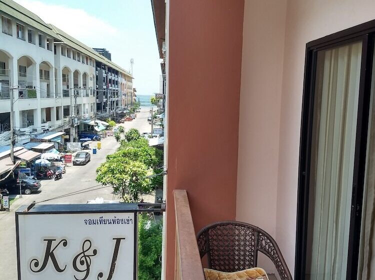 K&j Apartment