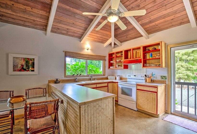 Melemele  Kapa A Cottage: 1 Block To Beach!