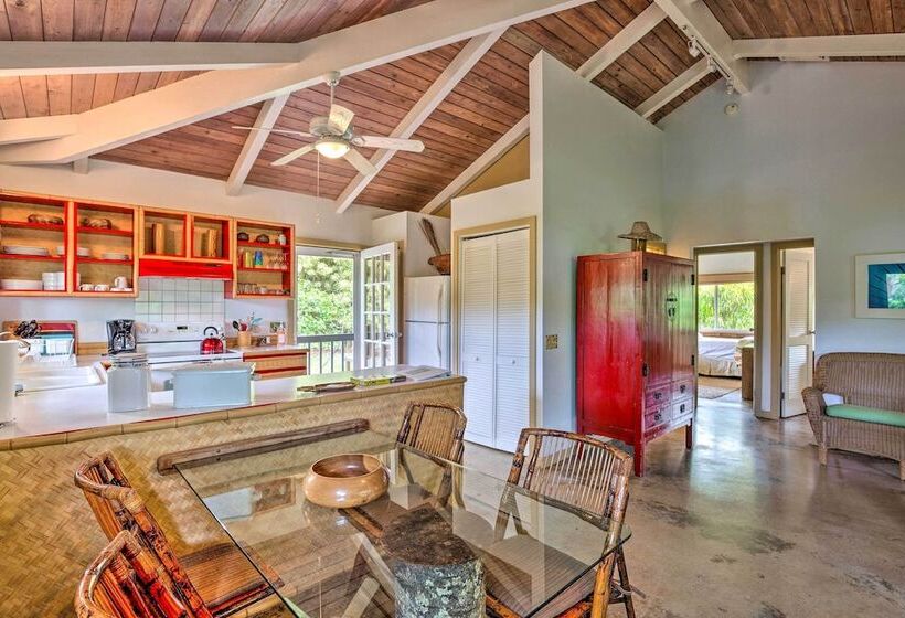 Melemele  Kapa A Cottage: 1 Block To Beach!