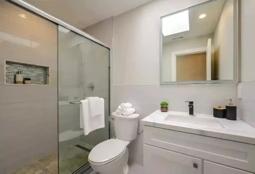 بنسيون 67 Alta Vista Way