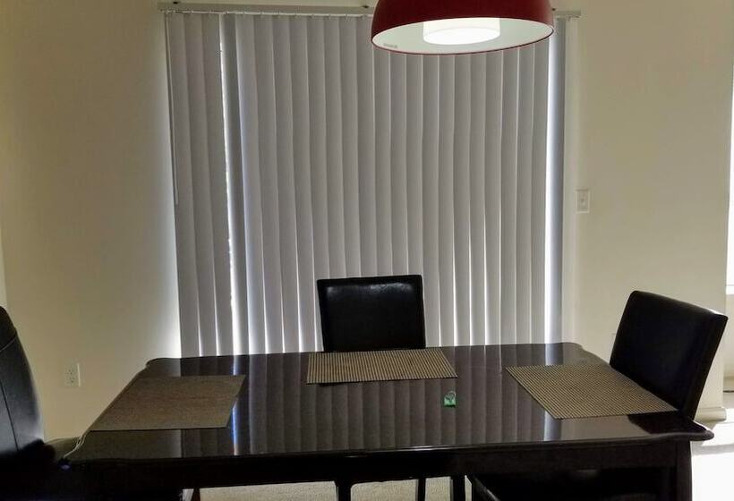Пансион Lotus Suites Woodbridge