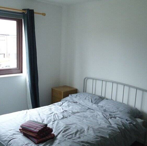 레지던스 3 Bed House Mkt Deeping   Nr Peterborough Stamford