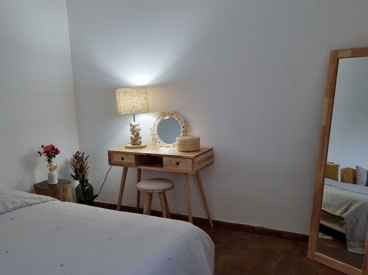 إقامة Charming 1 Bed House