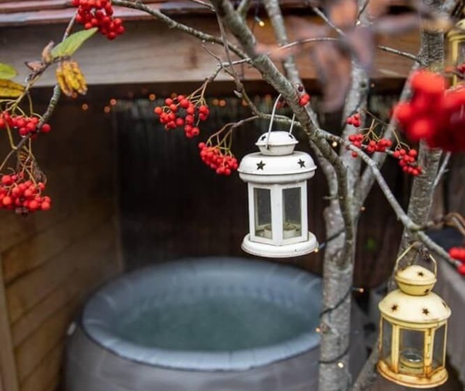 اقامتگاه Charming 2 Bed Cabin In Sutton Coldfield