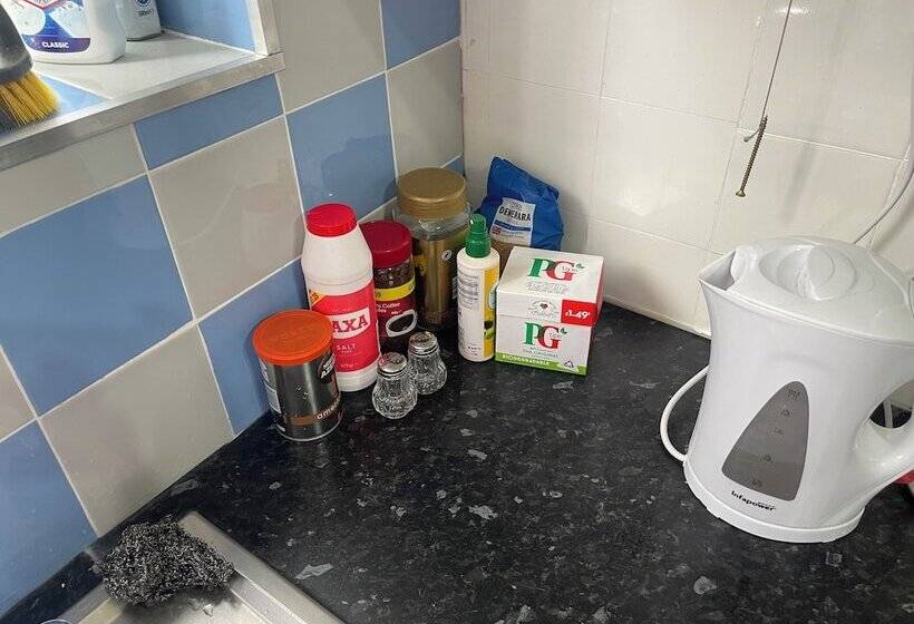 레지던스 Great 5 Bed Wembley Home 25min From Central London