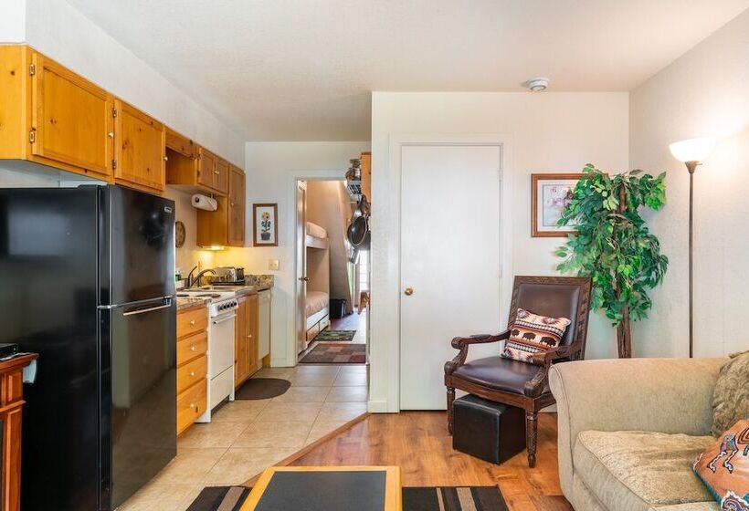 Viking Lodge 319 By Avantstay Great Ski Access W/ Communal Pool & Hot Tub