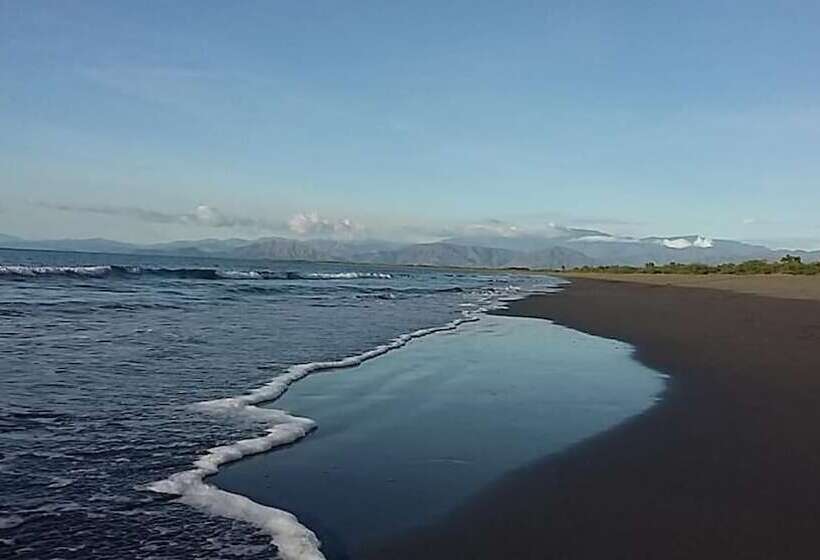 فندق صغير Sablayan Paraiso Beach Resort