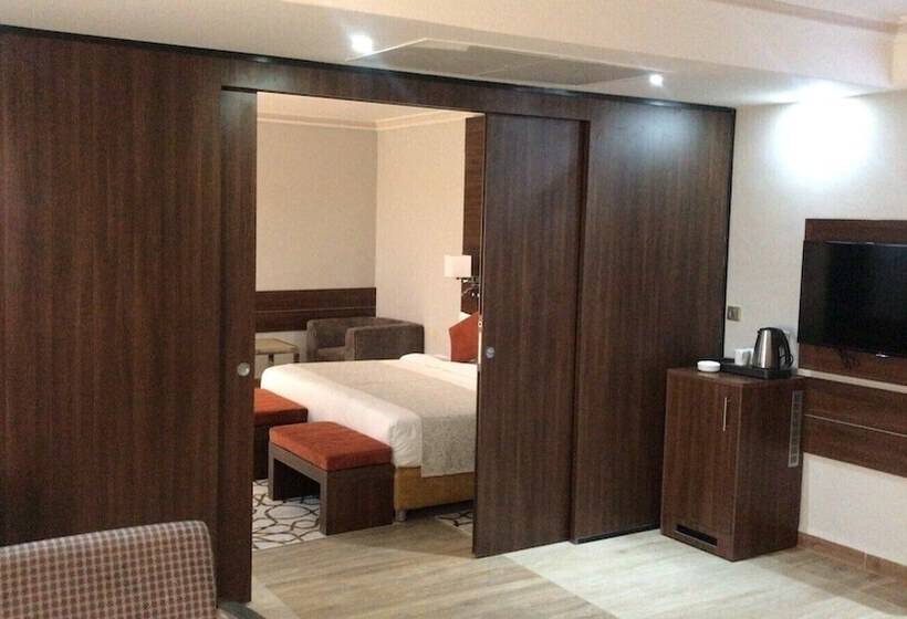 Golden Tulip Hotel Alexandre