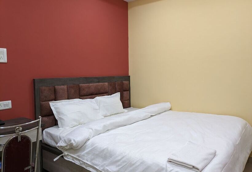 호텔 Trs Inn